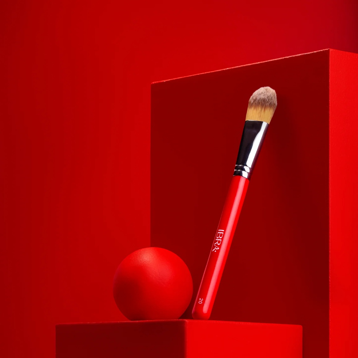 ibra brush 20 για εφαρμογή foundation