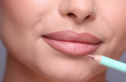HULU - Lip Pencil - Classic Nude - Image 3
