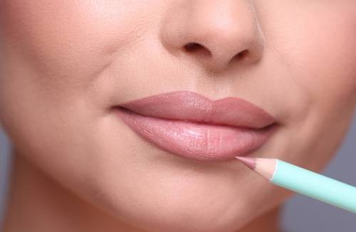 HULU - Lip Pencil - Perfect Beige - Image 3