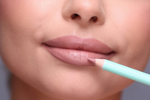 HULU - Lip Pencil - Perfect Beige - Image 4